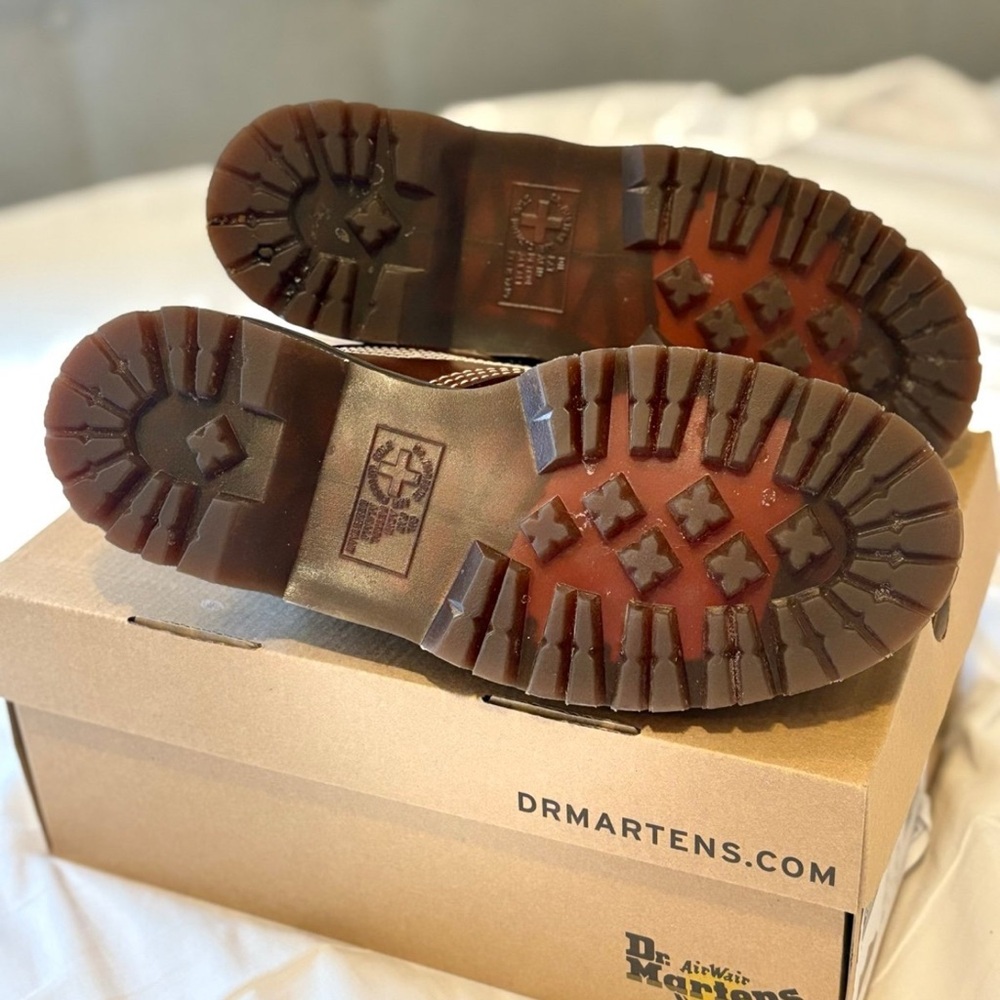 Dr. Marten Lowell Leather Shoes - Picture 5 of 7